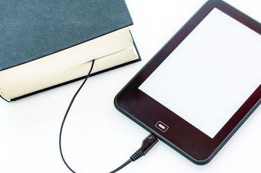 libro digital, libro en papel, libro