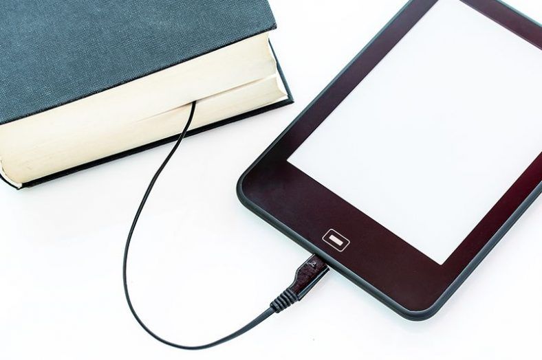 libro digital, libro en papel, libro